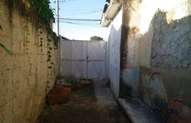 Imagem 15: Casa Com Quintal Próximo A Antiga Estação De Trem Por R$ 180 Mil