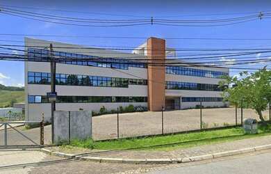 Imagem: O depósito possui 4.015m² de Área e está localizado em