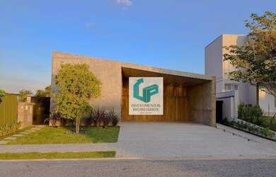 Imagem: A casa em condomínio possui 3 Dormitórios, 4 Banheiros, 4