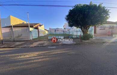 Imagem: O terreno possui 300m² de Área e está localizado em Bandeirantes