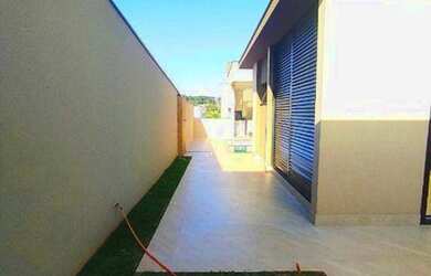 Imagem 9: Casa Alto Padrão. Piscina, Churrasqueira, VarandaeImóvel novo