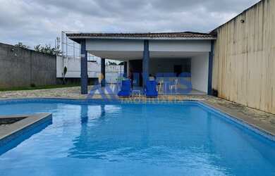 Imagem: A casa em condomínio possui 4 Dormitórios, 5 Banheiros, 2