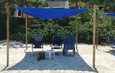 Imagem: A casa em condomínio possui 5 Dormitórios, 5 Banheiros, 100m²