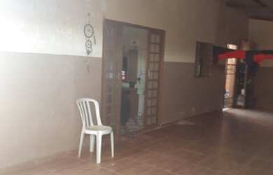 Imagem 2: Vendo casa. Churrasqueira, Varanda, 3 Vagas na garageme3 Dormitórios
