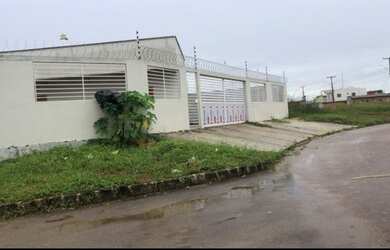 Imagem: O apartamento possui 2 Dormitórios, 1 Banheiro, 5 Vagas na