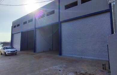 Imagem 4: Galpão/Depósito/Armazém para venda tem 240 metros quadrados