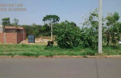Imagem: O terreno possui 200m² de Área e está localizado em Jardim