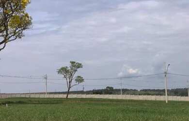 Imagem: O terreno possui 400m² de Área e está localizado em Centro