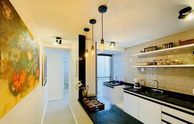 Imagem 8: Cobertura com vista sobre o Morro Dois Irmãos à venda no Leblon