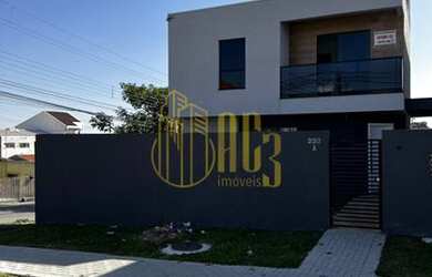 Imagem: A casa possui 3 Dormitórios, 3 Banheiros, 3 Vagas na garagem