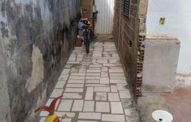 Imagem 3: OPORTUNIDADE P/ VOCÊ INVESTIDOR! Vendo lote na QR 407!Escriturado! Duas casas! Confira!