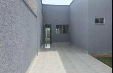 Imagem 16: Bela casa com 3 quartos. Piscina, Churrasqueira, Varandae180m² de Área