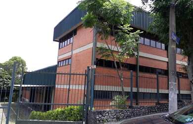 Imagem: O depósito para alugar possui 5 Vagas na garagem e 2686m²