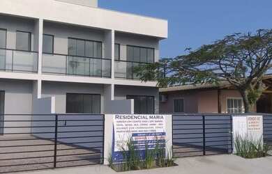 Imagem: A casa possui 3 Dormitórios, 3 Banheiros, 1 Vaga na garagem