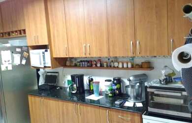 Imagem 12: Jardim Guanabara, casa com piscina em localização nobre