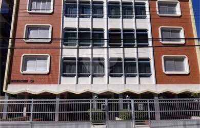 Imagem: O apartamento possui 1 Dormitório, 1 Banheiro, 1 Vaga na garagem