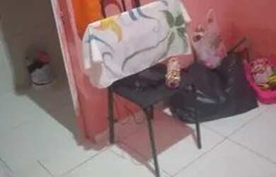 Imagem 2: Vendo uma casa. 1 Banheiroe2 Dormitórios