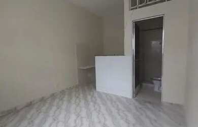 Imagem: A casa possui 1 Dormitório, 1 Banheiro e está localizado