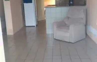 Imagem: A casa possui 2 Dormitórios, 2 Banheiros, 2 Vagas na garagem