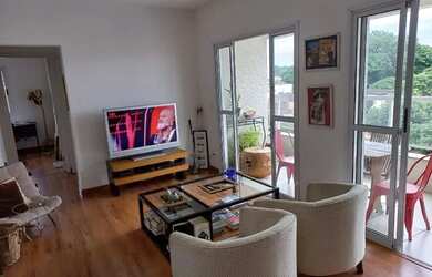 Imagem: O apartamento possui 2 Dormitórios, 2 Banheiros, 1 Vaga na