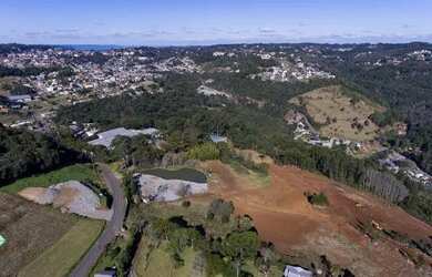 Imagem: O terreno possui 3.000m² de Área e está localizado em Gramado