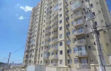 Imagem: O apartamento possui 2 Dormitórios, 1 Banheiro, 2 Vagas na