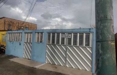 Imagem: A casa possui 2 Dormitórios, 2 Banheiros e está localizado