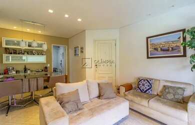 Imagem: O apartamento possui 3 Dormitórios, 2 Banheiros, 2 Vagas na