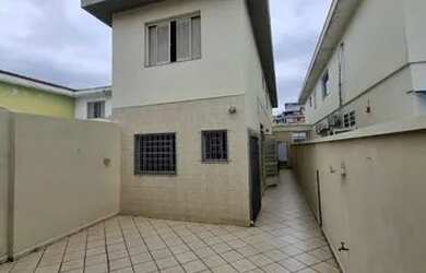 Imagem: A casa possui 3 Dormitórios, 3 Banheiros, 5 Vagas na garagem