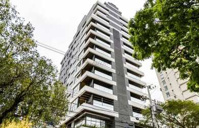 Imagem: O apartamento possui 4 Dormitórios, 5 Banheiros, 3 Vagas na