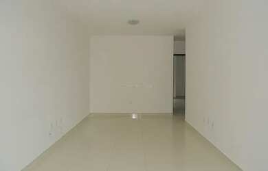 Imagem: O apartamento possui 2 Dormitórios, 2 Banheiros, 2 Vagas na