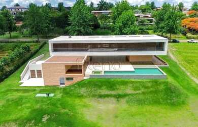 Imagem: Sobrado à venda com 6 suítes no Condomínio Quinta da Baroneza