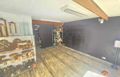 Imagem: O depósito possui 40m² de Área e está localizado em Vila