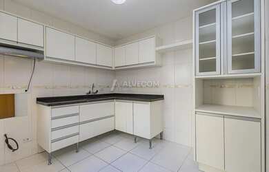 Imagem 7: » OPORTUNIDADE « SOBRADO EM CONDOMÍNIO FECHADO NO BAIRRO ÁGUA VERDE