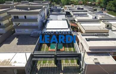 Imagem: A casa possui 3 Dormitórios, 4 Banheiros, 120m² de Área e