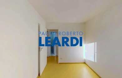 Imagem: O apartamento à venda possui 2 Dormitórios, 1 Banheiro, 1