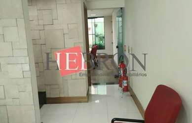 Imagem: O depósito à venda possui 1 Vaga na garagem e 160m² de Área