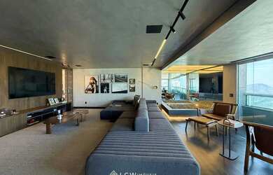 Imagem: O apartamento possui 4 Dormitórios, 5 Banheiros, 5 Vagas na