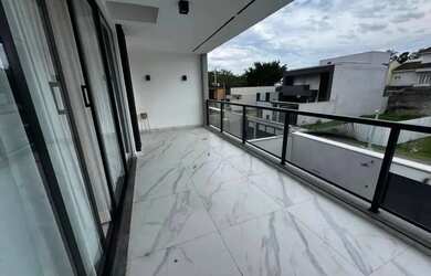 Imagem 10: Maravilhosa casa contemporânea com fino acabamento 4 suítes individuais