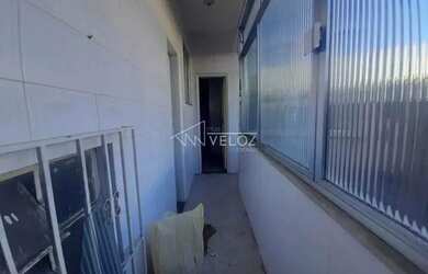 Imagem: O apartamento possui 3 Dormitórios, 1 Banheiro, 104m² de Área