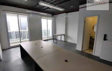 Imagem: O depósito possui 1 Vaga na garagem e 34m² de Área e está