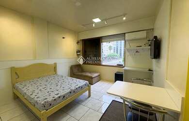 Imagem: O apartamento possui 1 Dormitório, 1 Banheiro, 32m² de Área