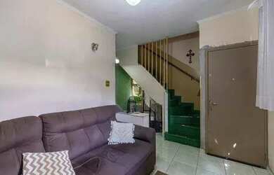 Imagem: A casa possui 2 Dormitórios, 2 Banheiros e 120m² de Área