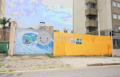 Imagem: O terreno possui 345m² de Área e está localizado em Alto