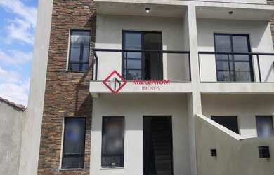 Imagem: A casa possui 3 Dormitórios, 1 Banheiro, 1 Vaga na garagem