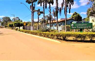 Imagem: O terreno possui 800m² de Área e está localizado em Setor