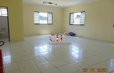 Imagem: O depósito possui 70m² de Área e está localizado em Santa