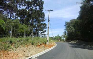 Imagem: O terreno possui 126.000m² de Área e está localizado em