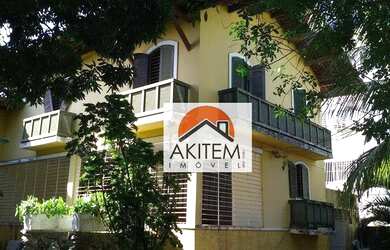 Imagem: A casa em condomínio possui 5 Dormitórios, 5 Banheiros, 4