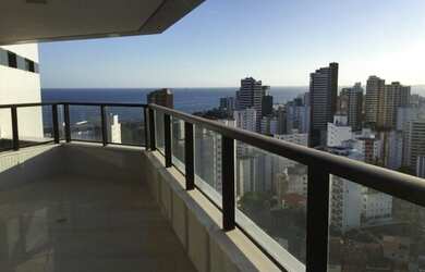 Imagem 10: Mont Saint Michel - Maravilhoso Apartamento 4 Suítes em Ondina